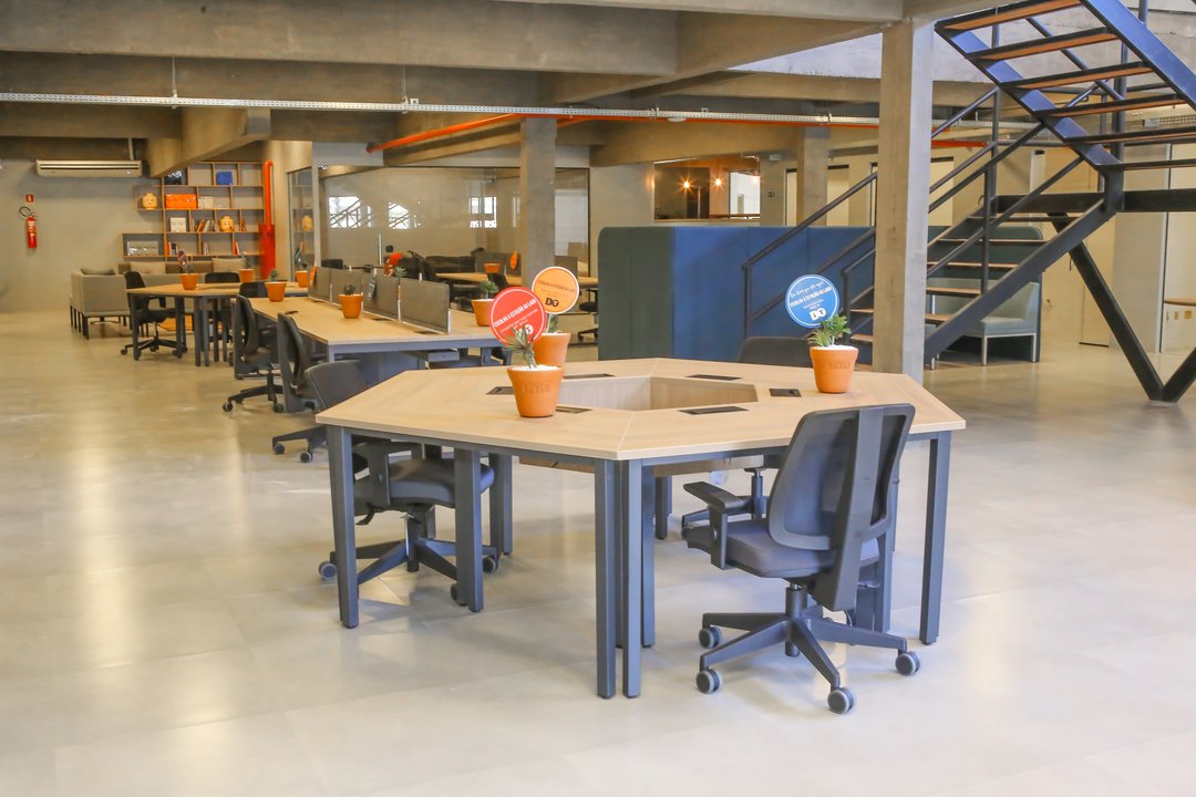Do It Hub - Aceleração com IA, Eventos e Espaços de Trabalho — foto 3 de 6